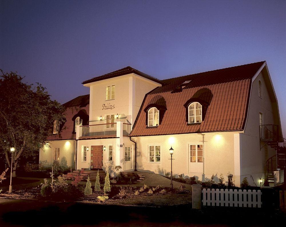 Nya Pallas Hotel ฟัลเคนเบิร์ก ภายนอก รูปภาพ